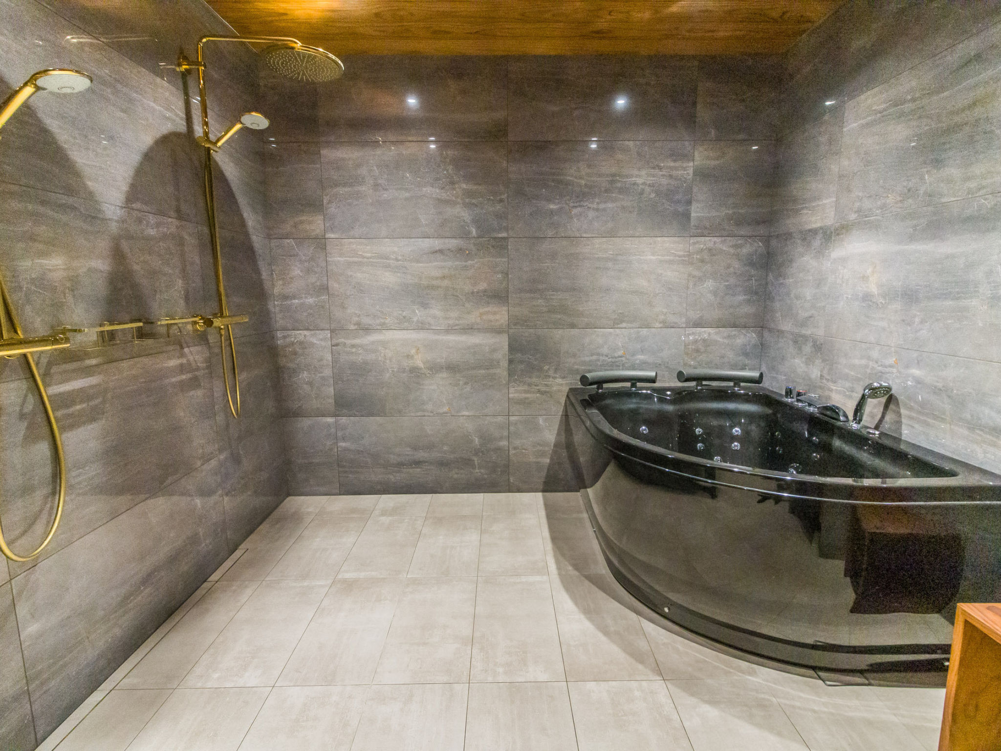 Villa valoisa-Binnen