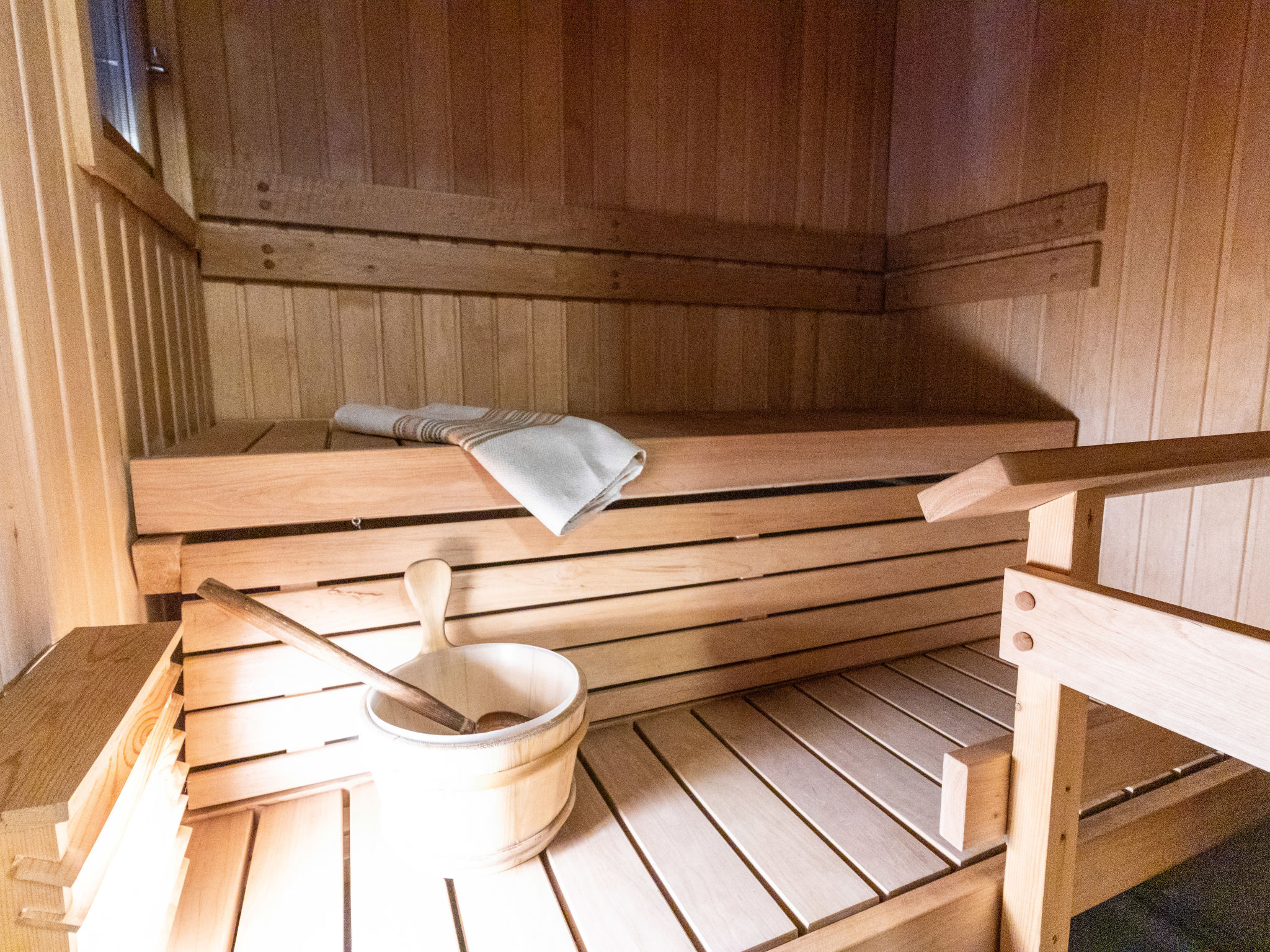 Knus appartement aan het meer in Äkäslompolo met sauna - foto 11