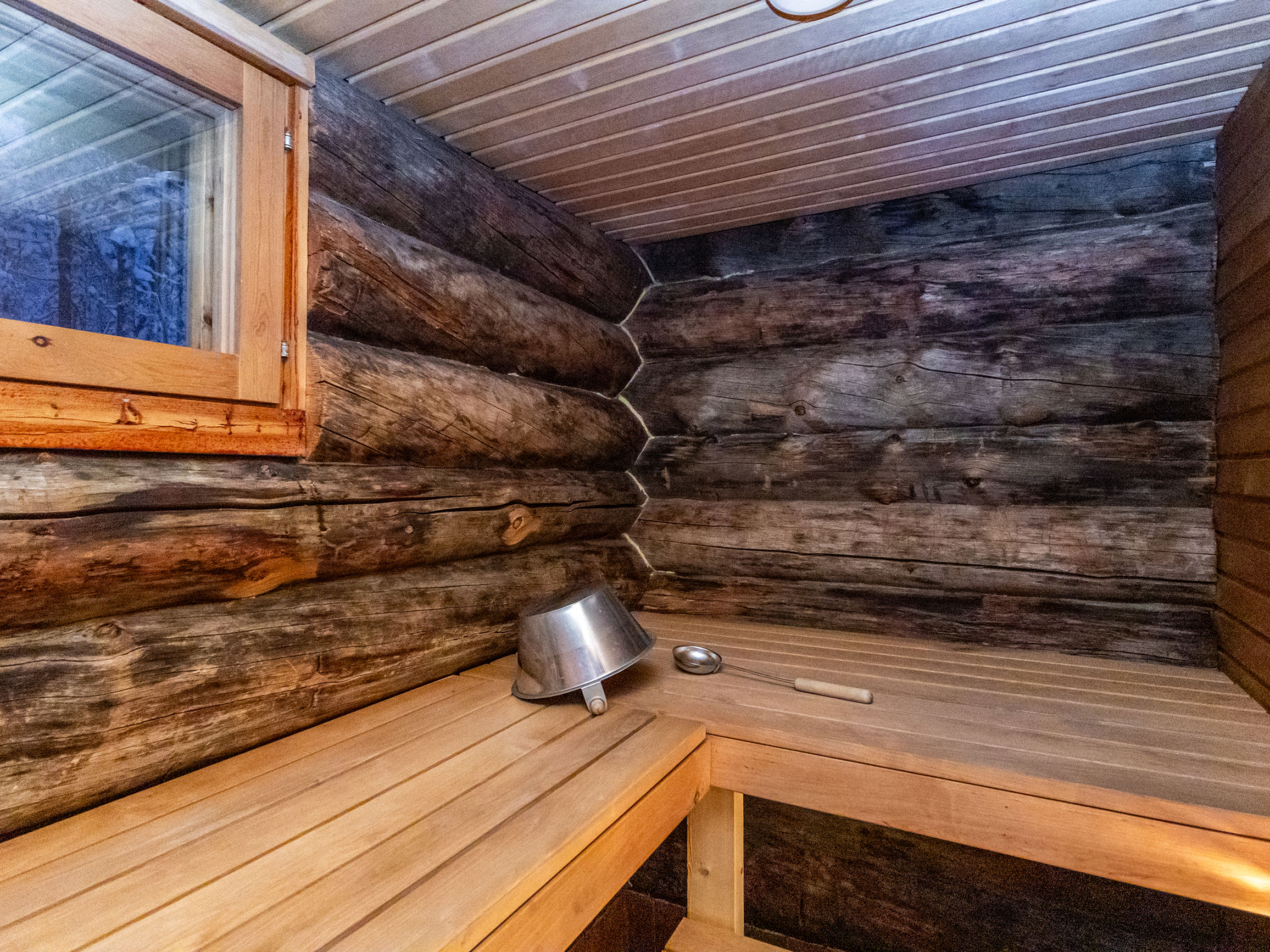 Äkästupa - Drinnen