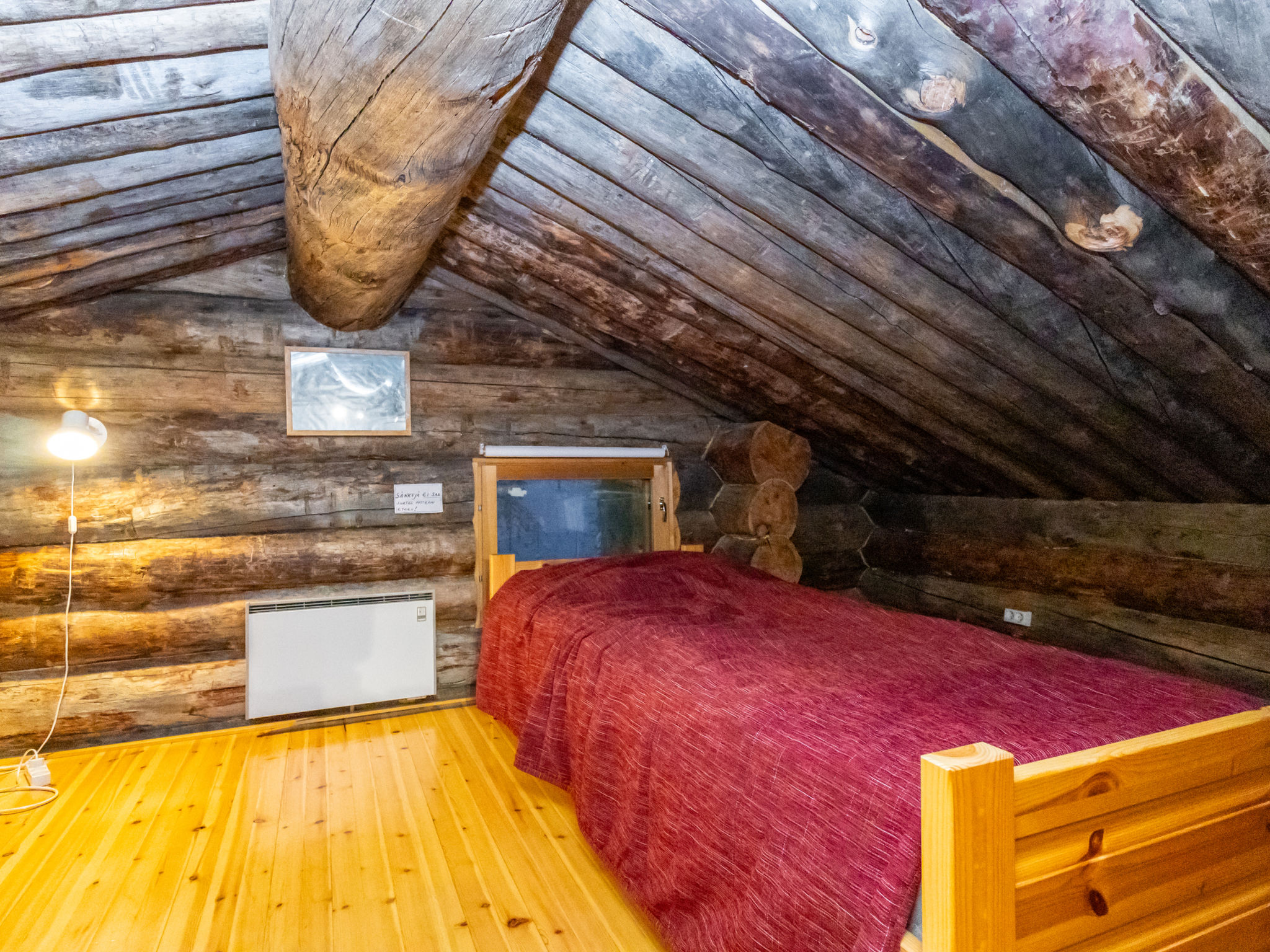 Äkästupa - Drinnen