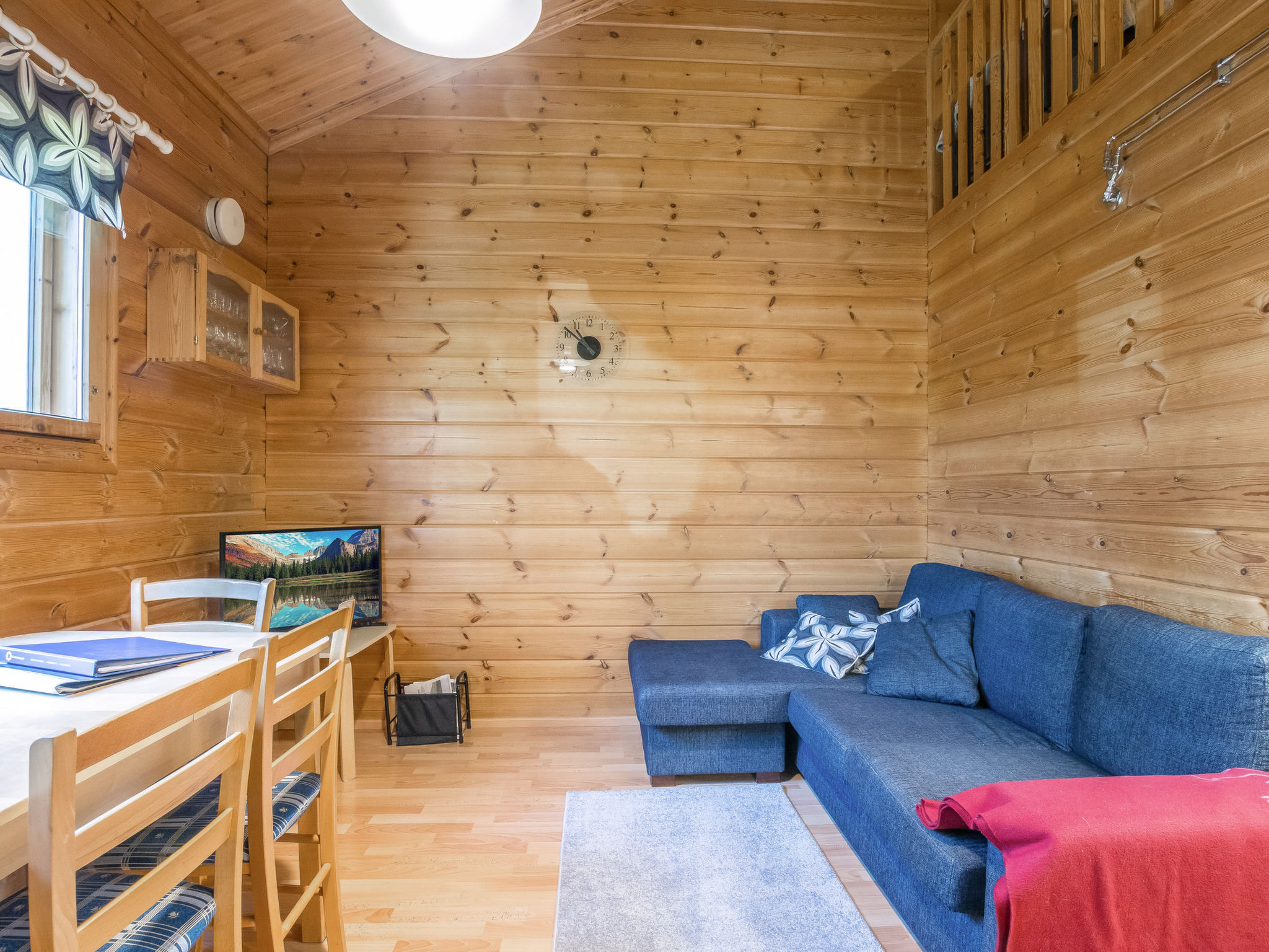 Lähikaltio 317, as. karpalo - Inside