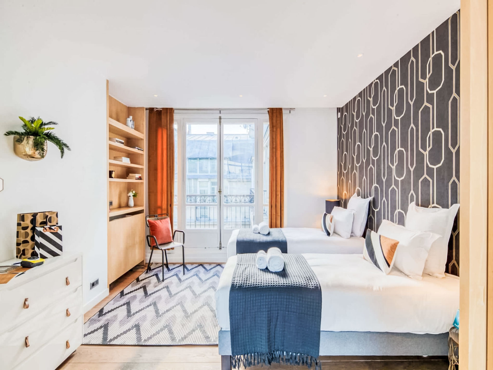 Spacious 5 Bedroom - Binnen