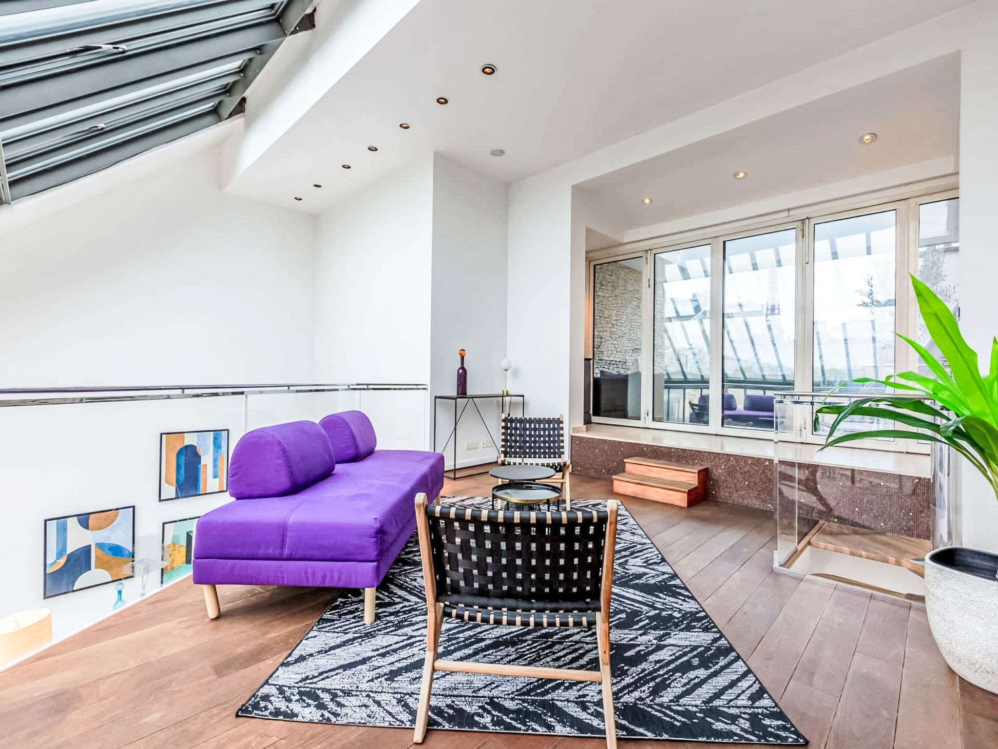 Spacious 5 Bedroom - Binnen