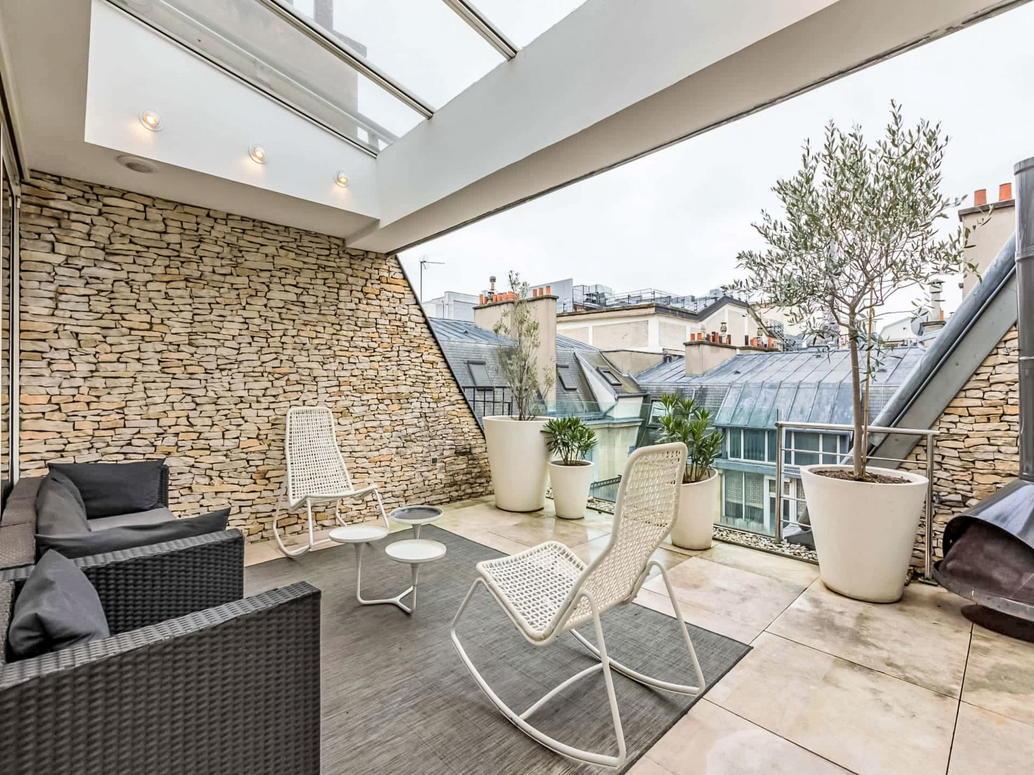 Spacious 5 Bedroom - Binnen