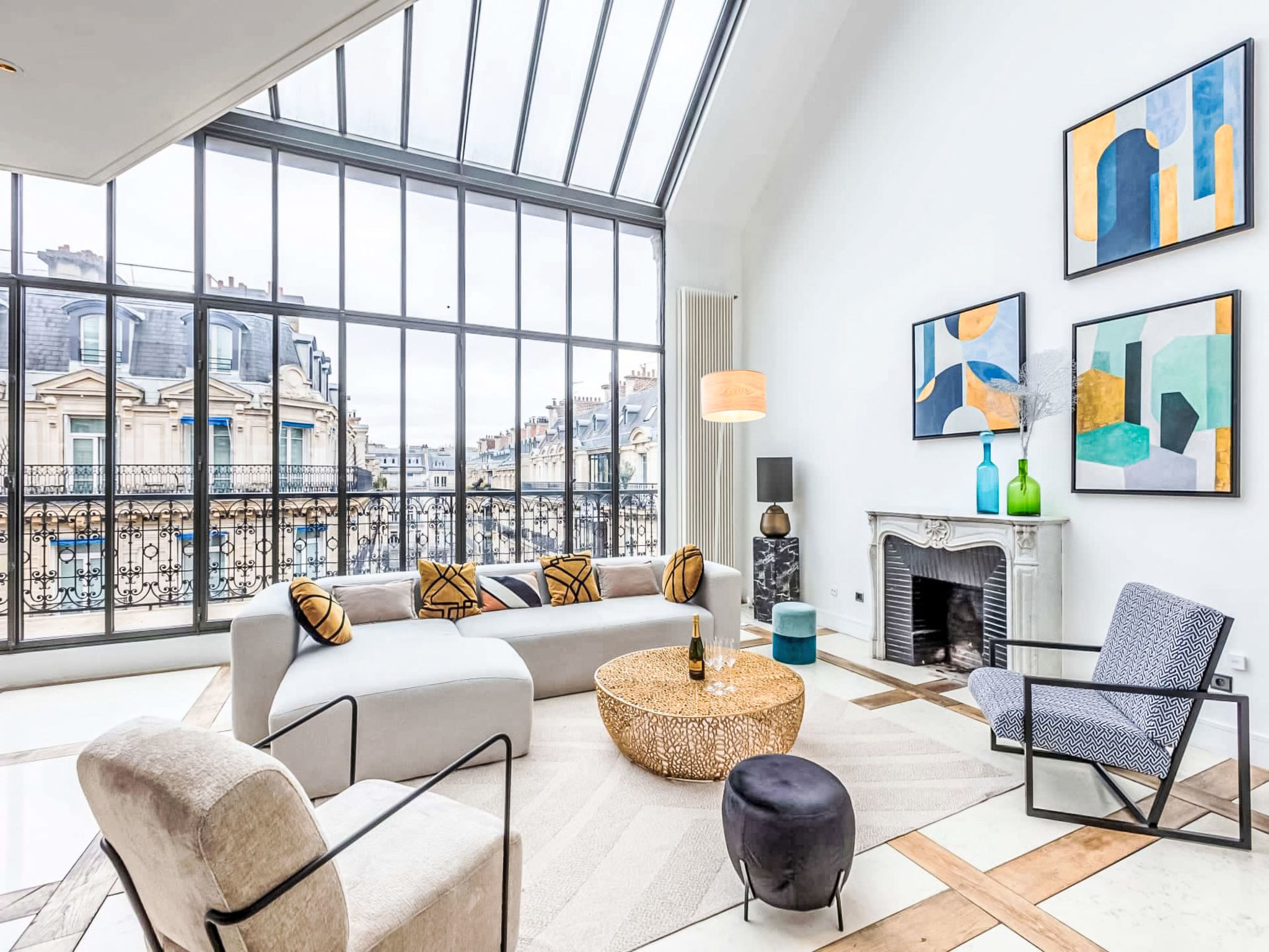 Spacious 5 Bedroom - Binnen