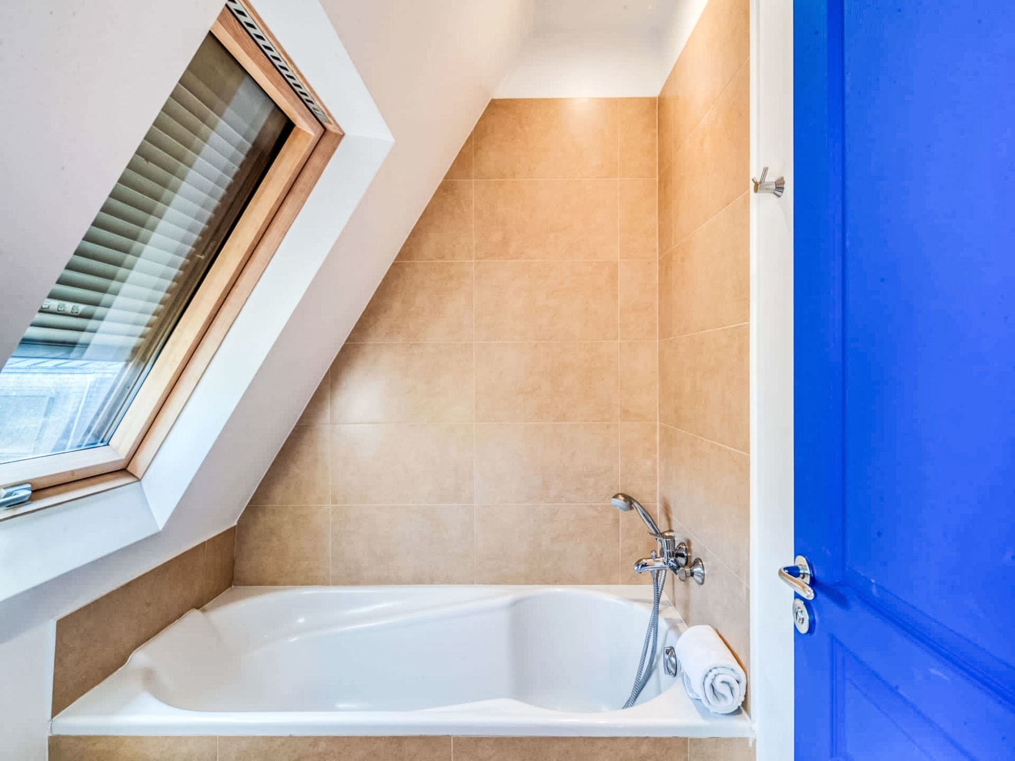 Spacious 5 Bedroom - Binnen