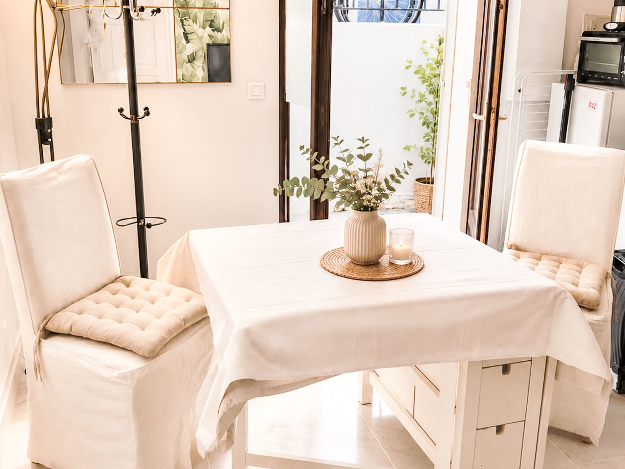 Appartement Appt Cosy proche Tour Eiffel – Cuisine et coin repas, photo 5 sur 8