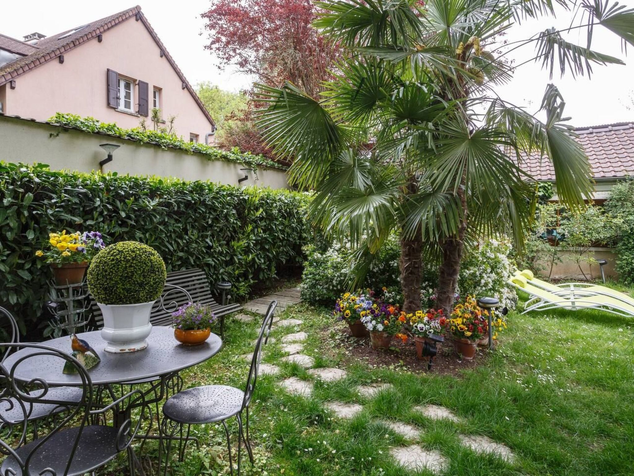 Versailles in Ruhe-Outside