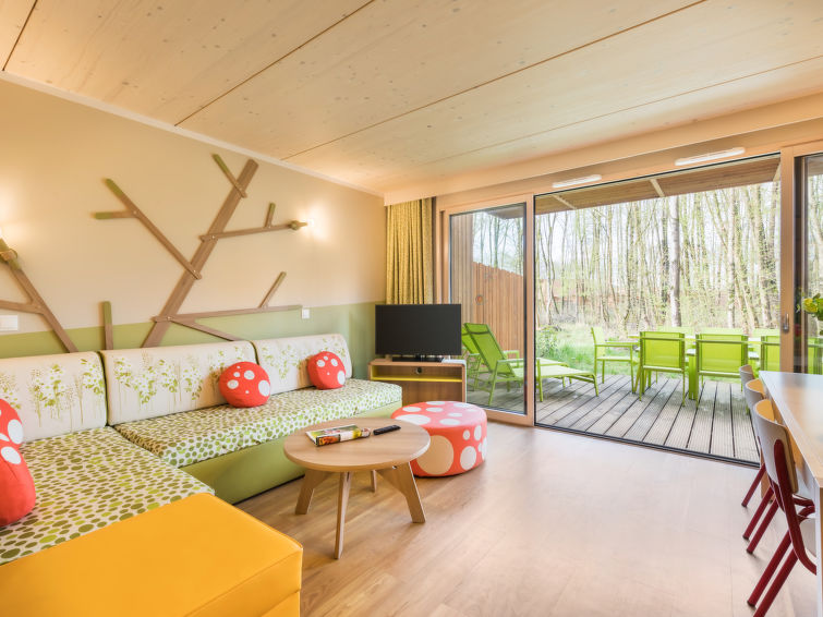Search and Stay destination Bailly-Romainvilliers, IDF - France from AU$ 529. Cottage Comfort