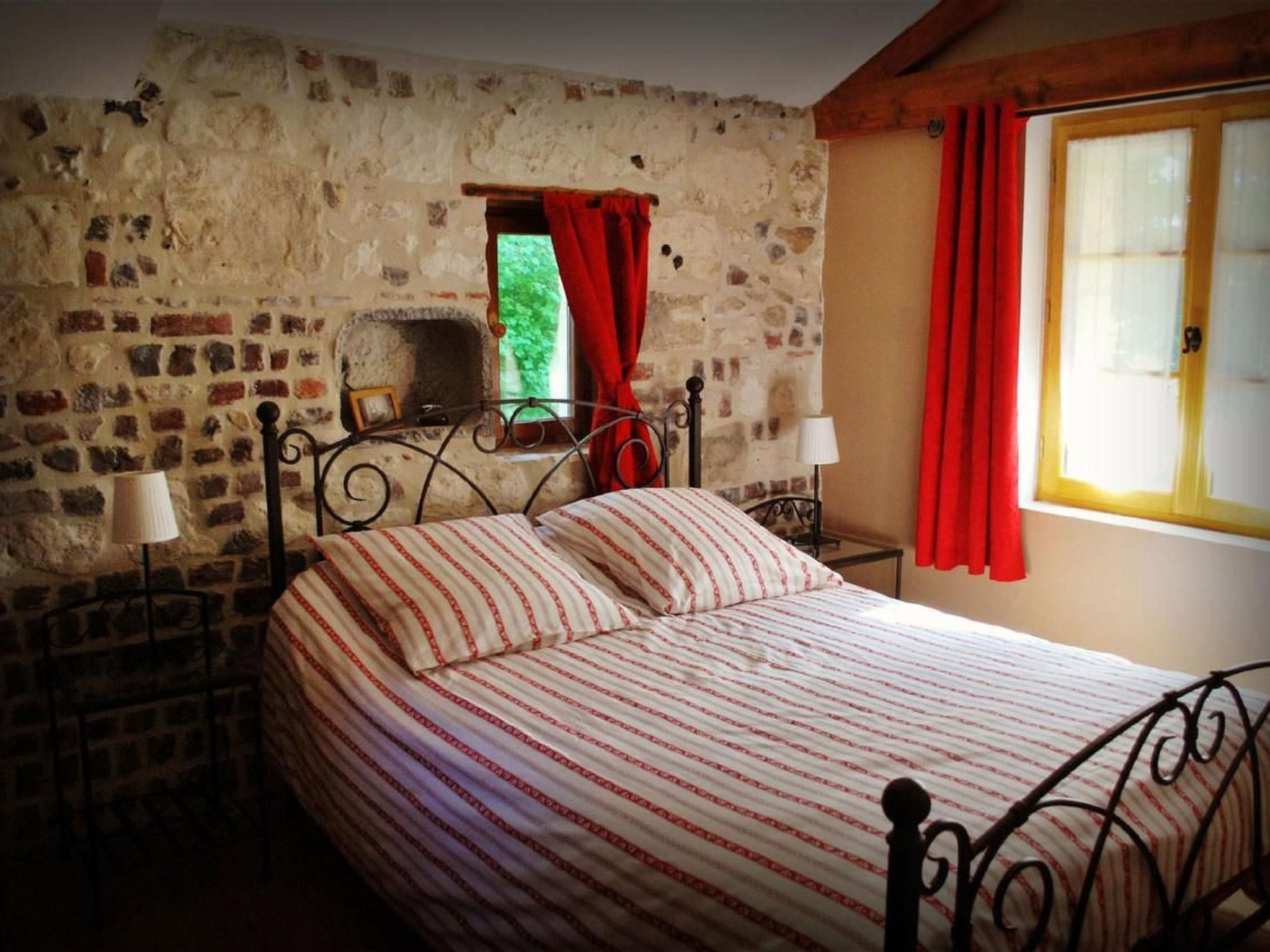 Liebevoll renoviertes Ferienhaus als Teil eines kleinen Bauernhauses mit abgesc-Binnen