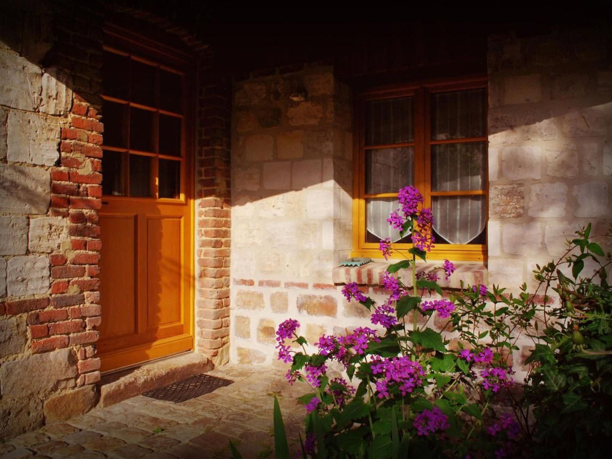 Liebevoll renoviertes Ferienhaus als Teil eines kleinen Bauernhauses mit abgesc-Binnen