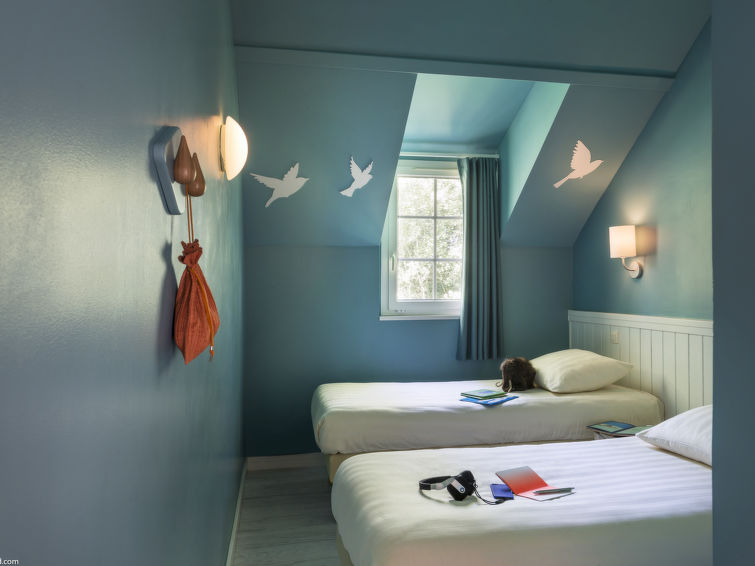 Search and Stay destination Chamouille, Hauts-de-France - France from AU$ 469. Lakeside Cottage Premium