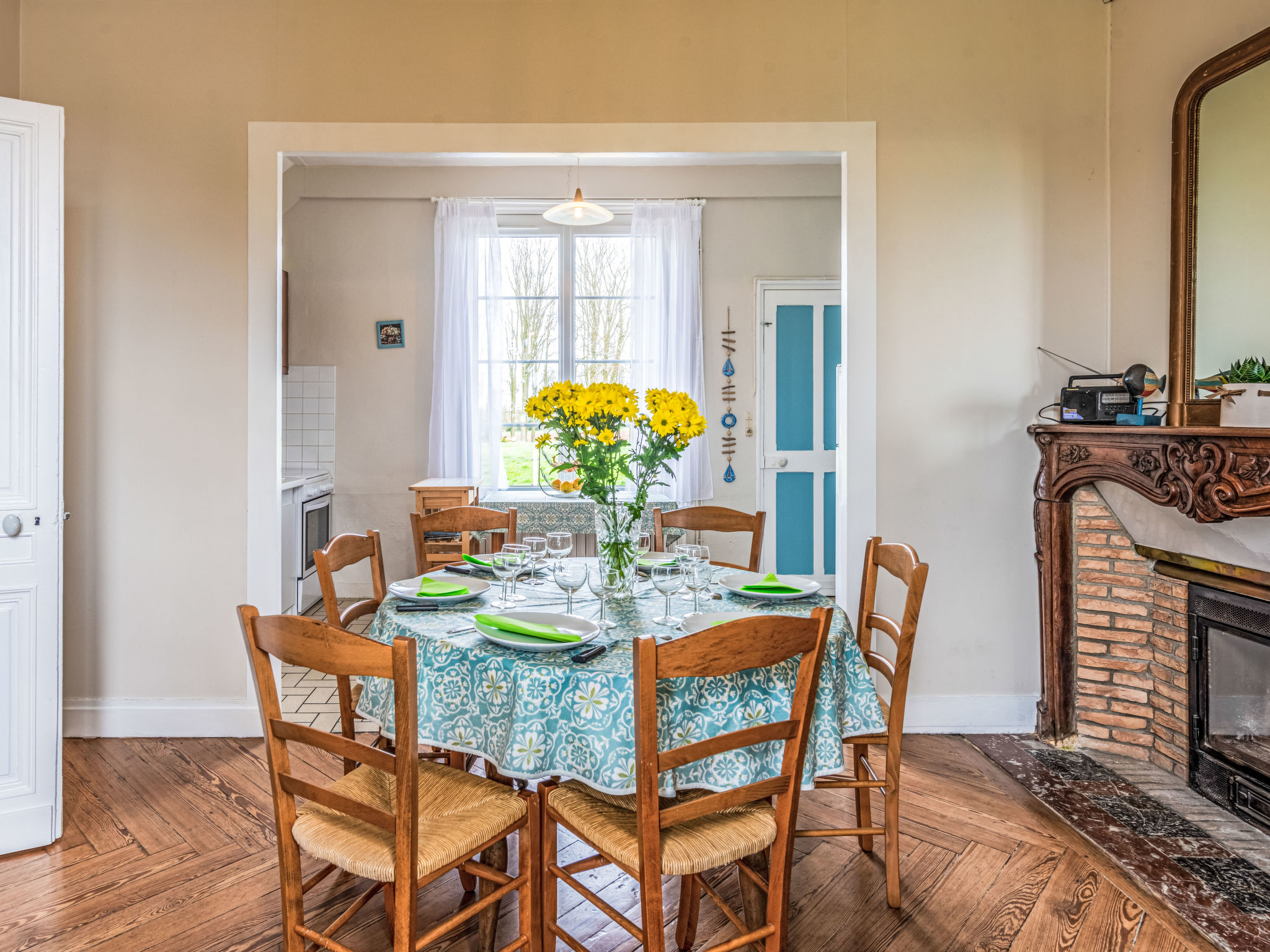 Kitchen / Dining Room