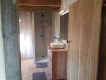 Sfeervol Normandisch vakantiehuis uit 1680 bij meer en golfbaan - thumbnail 4