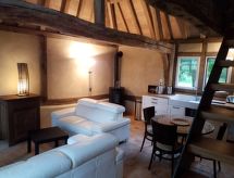 Sfeervol Normandisch vakantiehuis uit 1680 bij meer en golfbaan - thumbnail 6