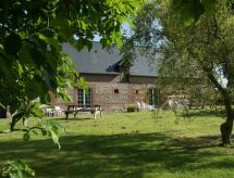 Ruim Normandisch vakantiehuis met 3 slaapkamers, open haard en grote tuin bij Bec de Mortagne - thumbnail 1