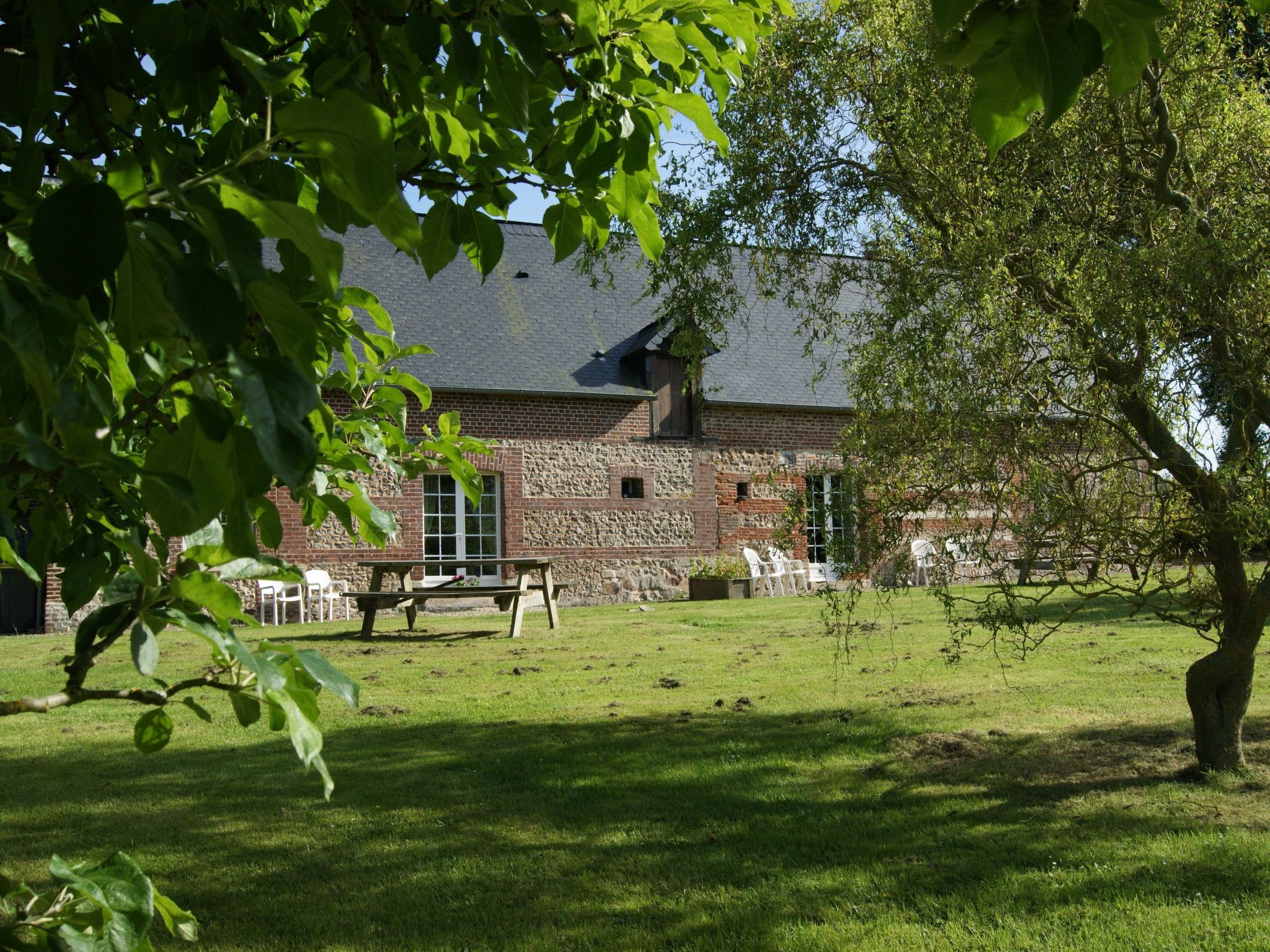 Vakantiehuis met omheinde tuin in Bec de Mortagne (Frankrijk) 1 hond is welkom
