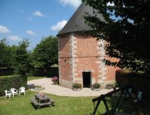 Historisch vakantiehuis met privézwembad nabij golfbaan in Normandië - thumbnail 1