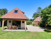 Vrijstaande vakantiewoning in Auberville, 2 km van zee, met tuin en overdekt terras - thumbnail 1