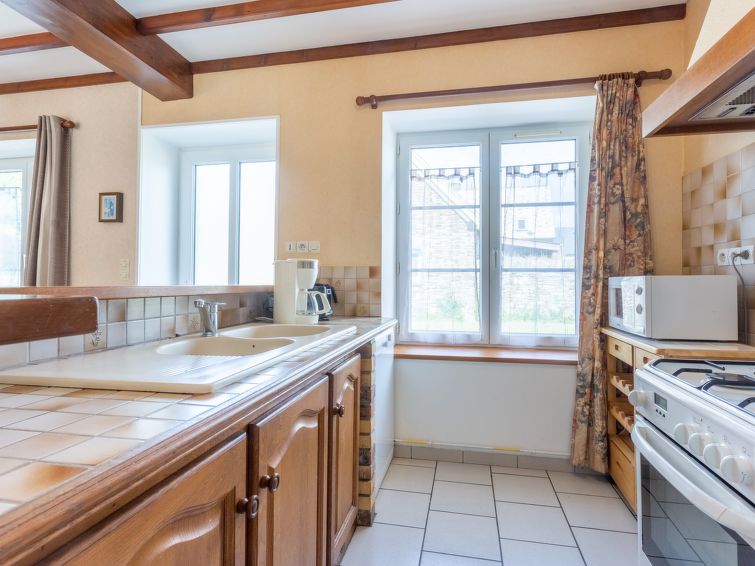 Search and Stay destination Port-Bail-sur-Mer, Normandie - France from AU$ 149. Le Plongeon