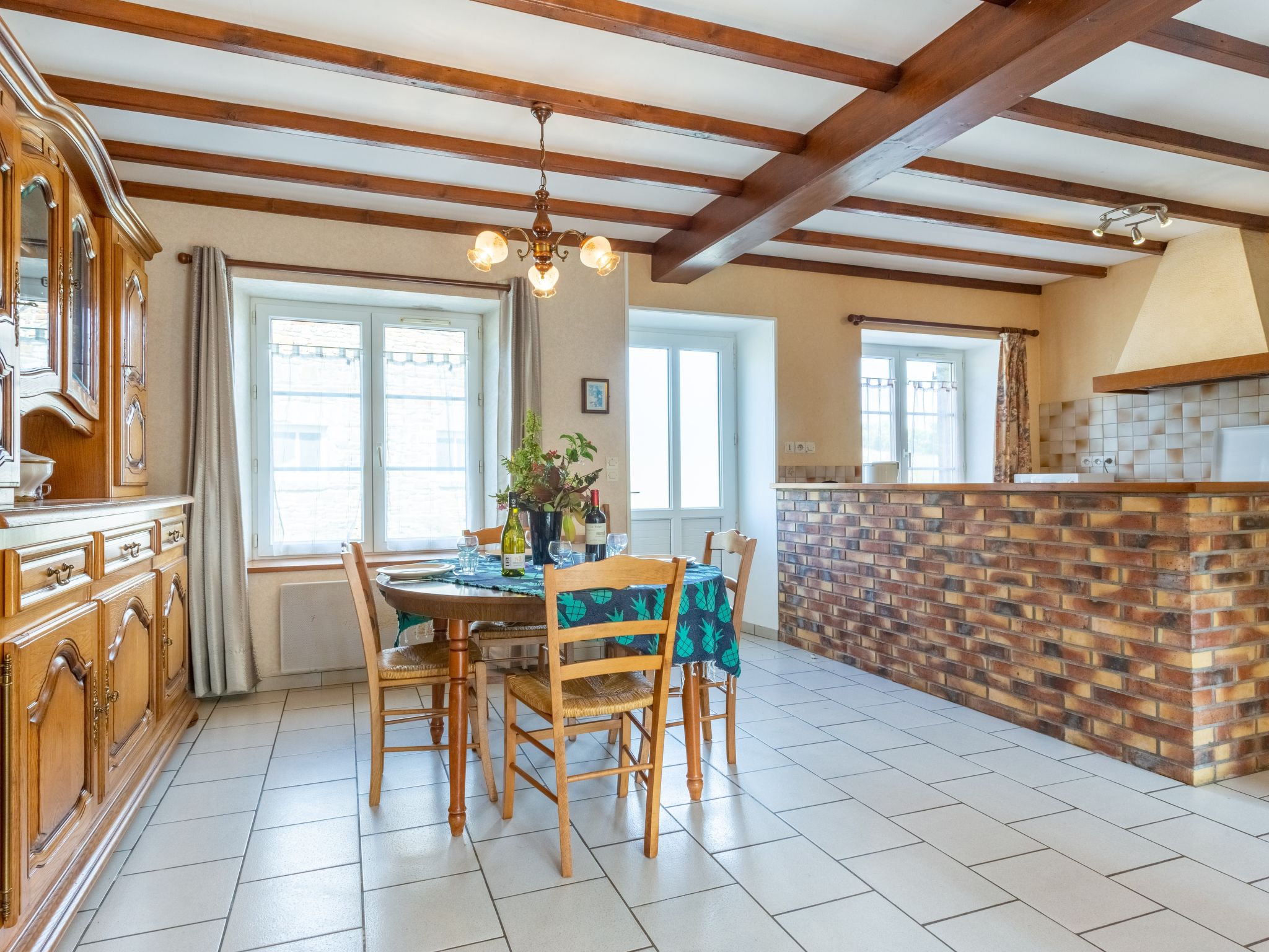 Kitchen / Dining Room