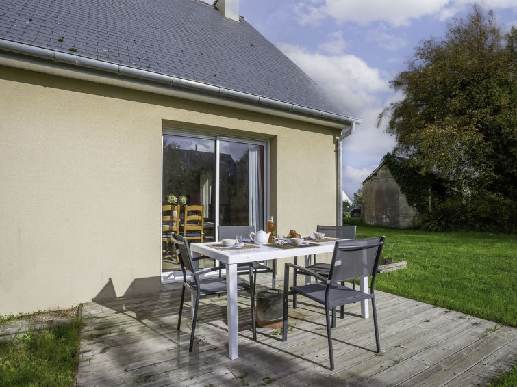 Search and Stay destination Port-Bail-sur-Mer, Normandie - France from AU$ 146. Clos d'Amont