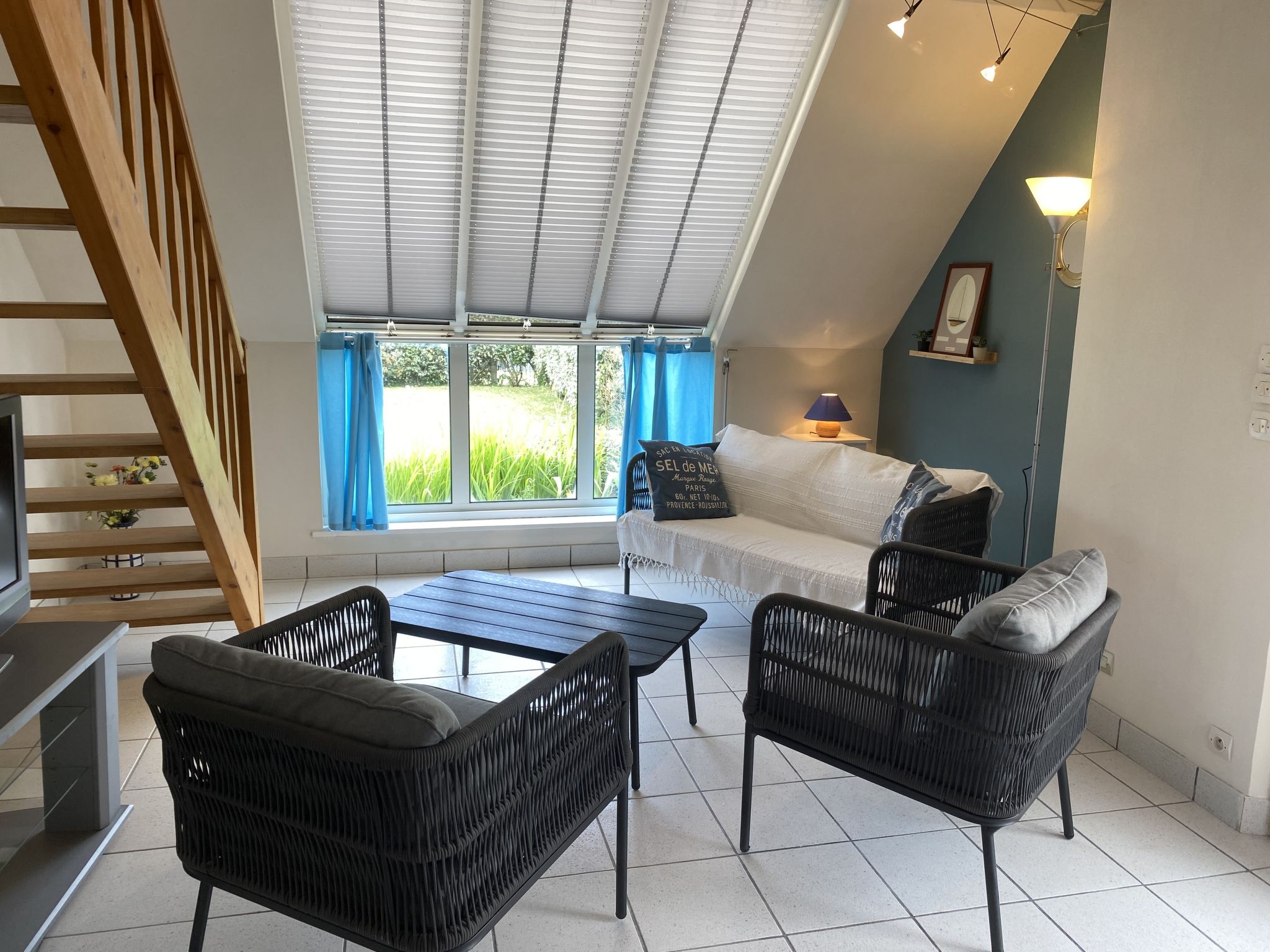 Côte des îles-Inside