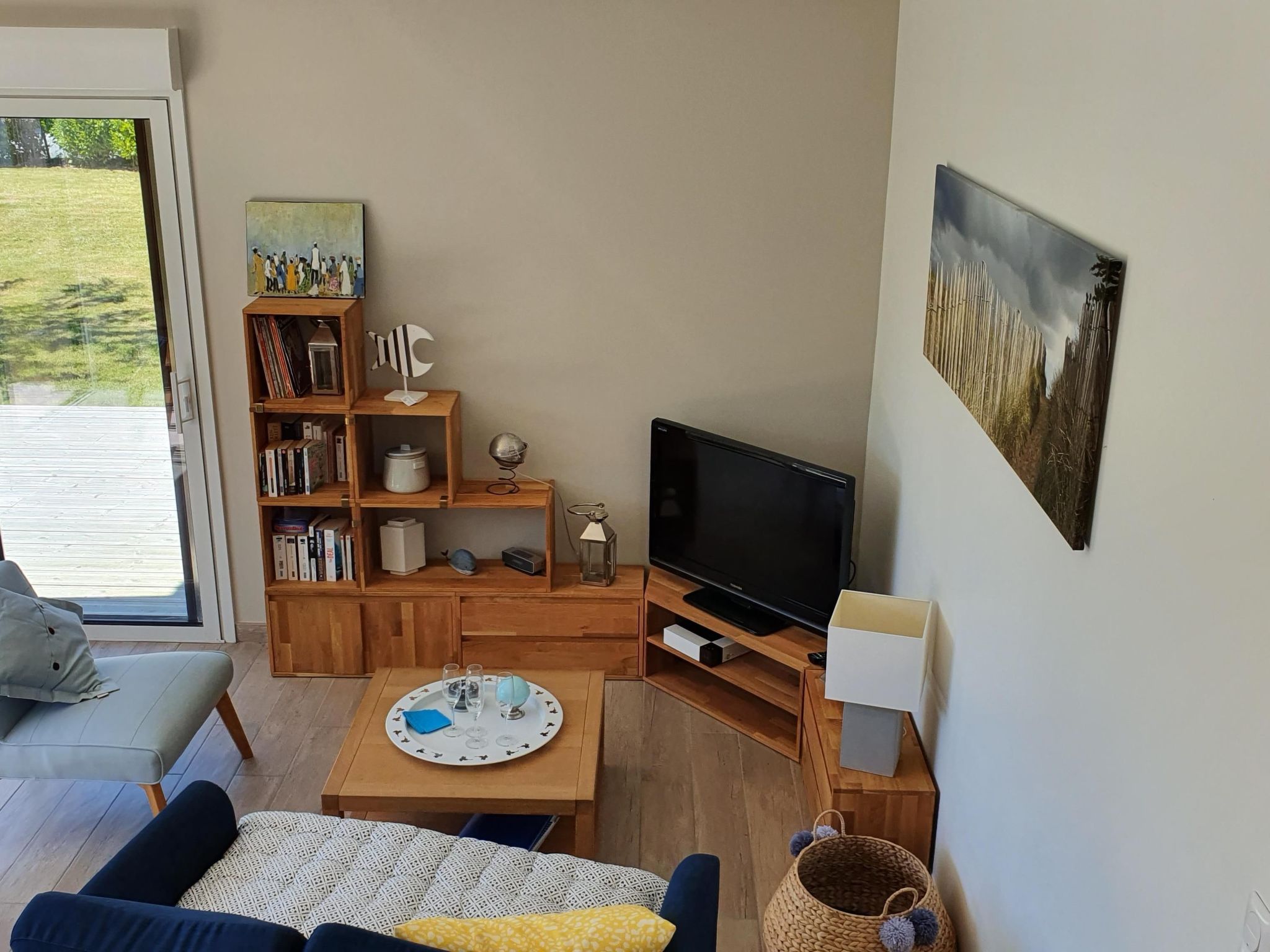 Charmantes Holzhaus in einer grünen Umgebung-Binnen