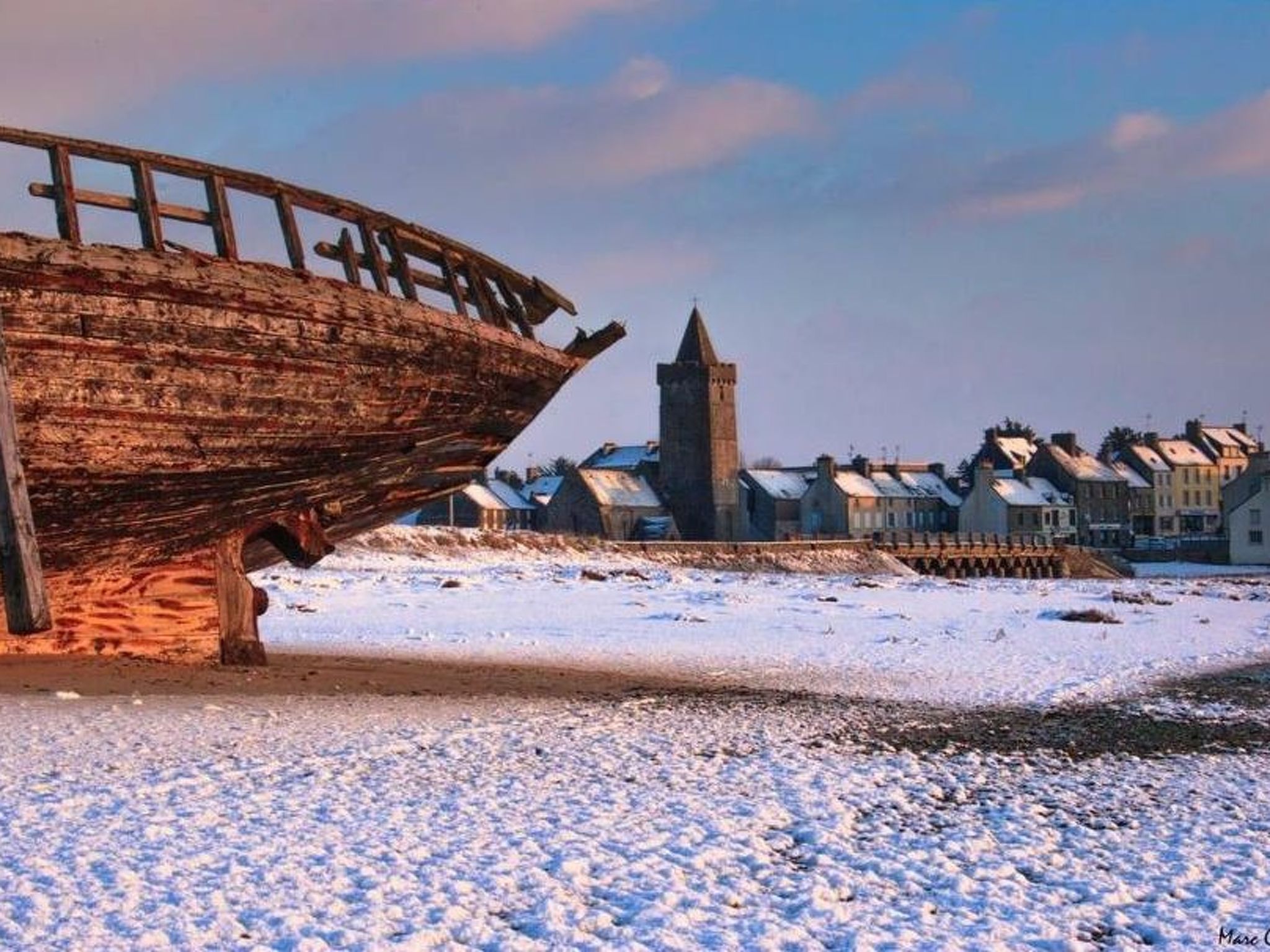 Charmantes Holzhaus in einer grünen Umgebung-Binnen
