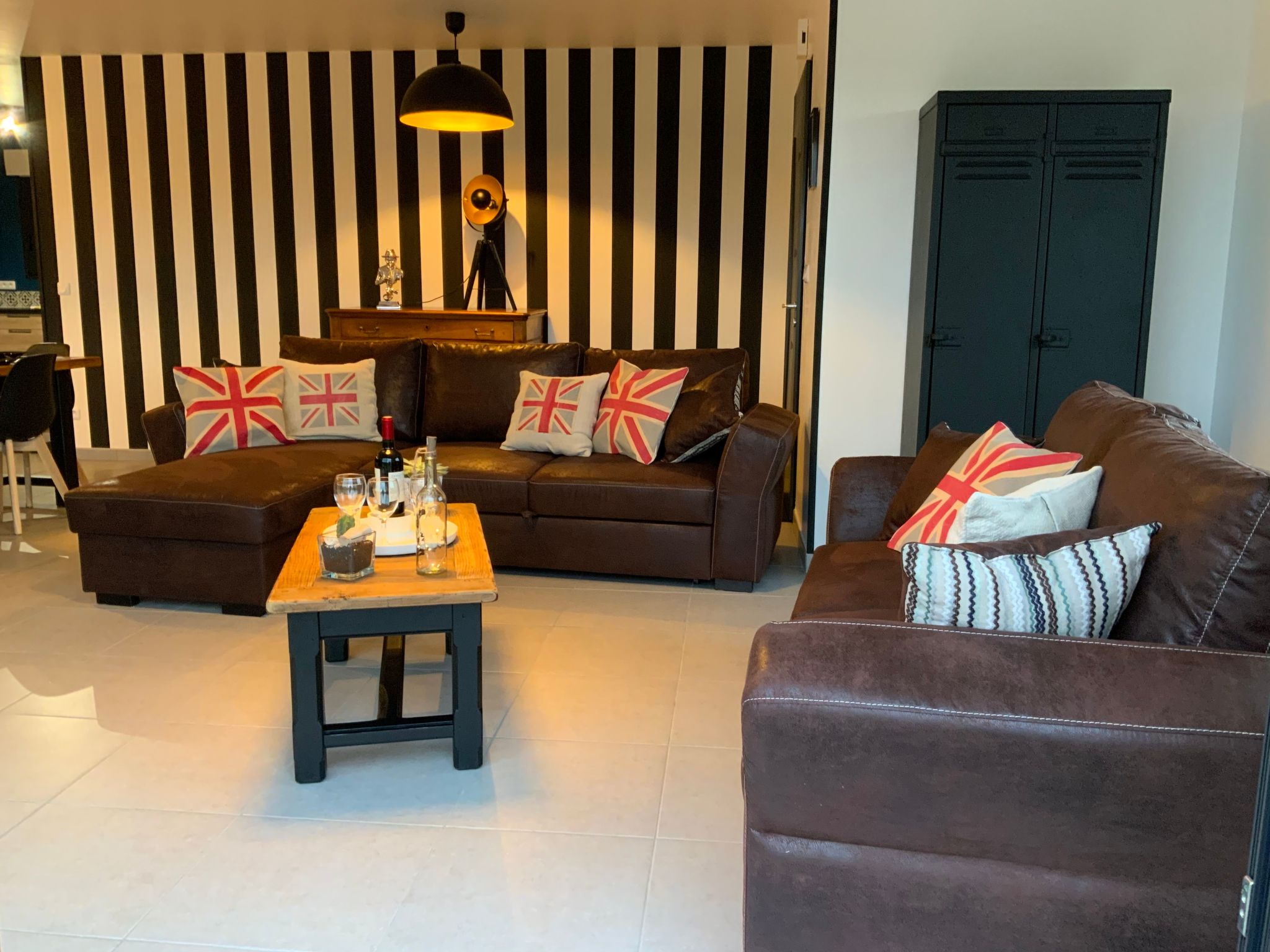 L Atelier Veulais-Binnen