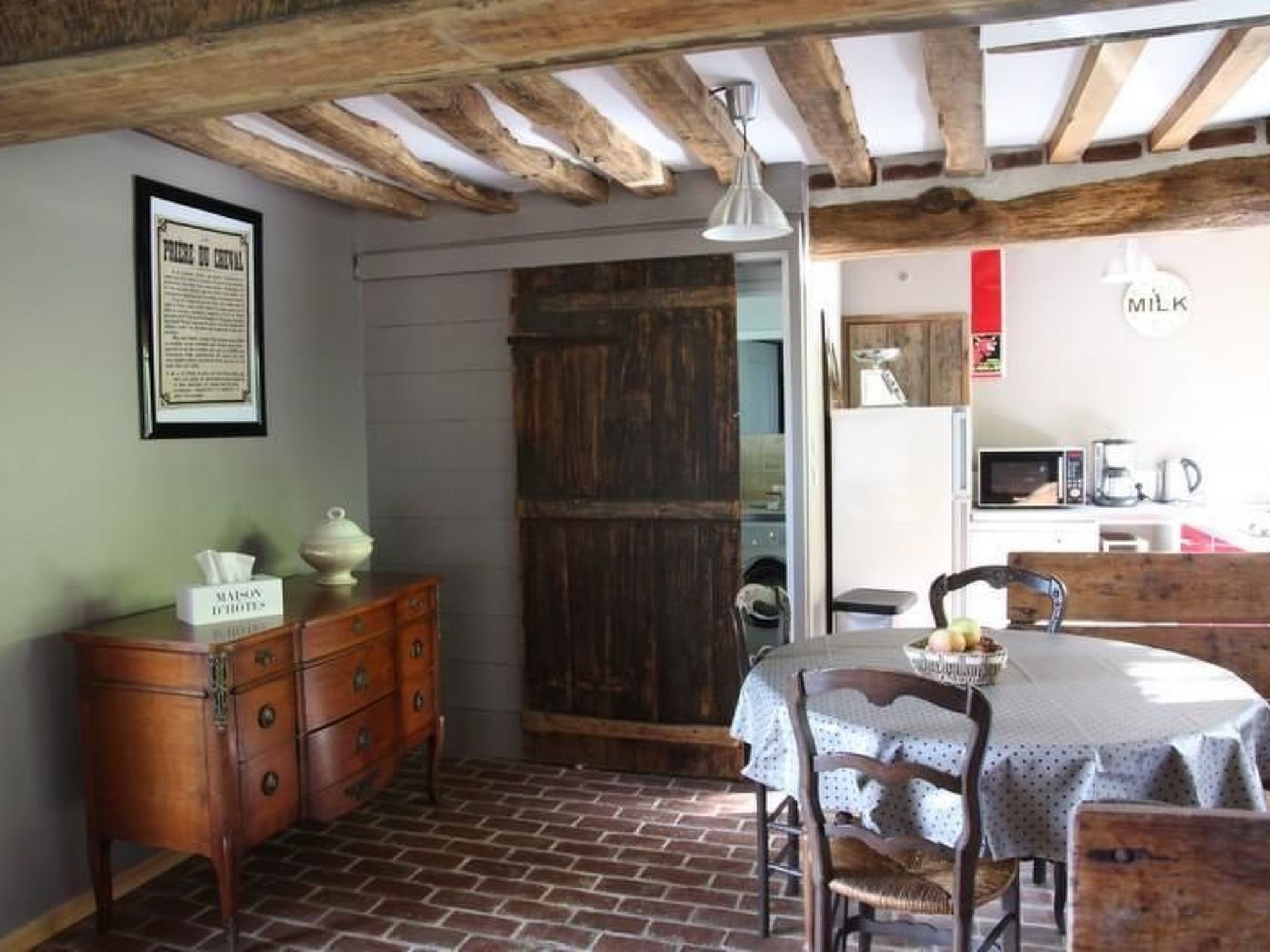 "L'Etable d'Emile" (Stall von Emile)-Inside