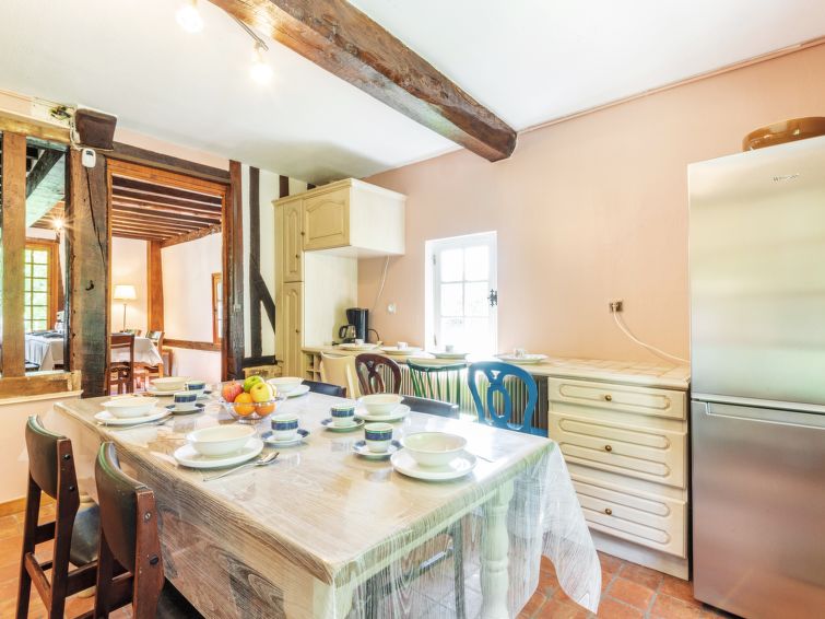 Search and Stay destination Le Mesnil-Saint-Jean, Normandie - France from AU$ 590. La Chaumière