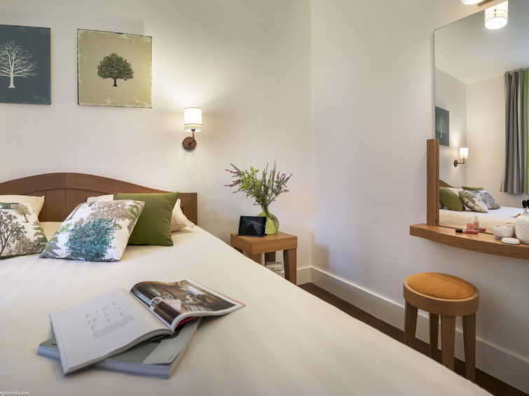 Search and Stay destination Les Barils, Normandie - France from AU$ 437. Cottage Pagode Premium
