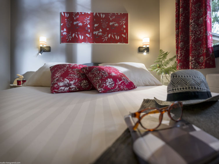 Search and Stay destination Les Barils, Normandie - France from AU$ 458. Cottage Pagode VIP