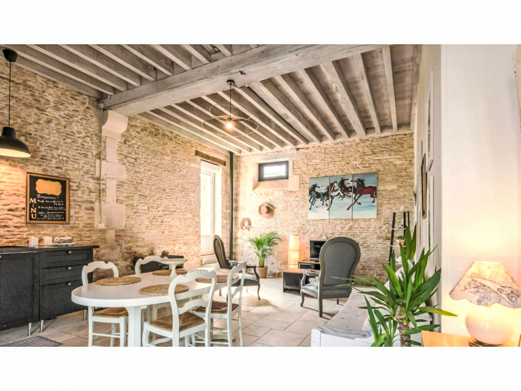 Domaine du Grand Fort - La Grange - Drinnen
