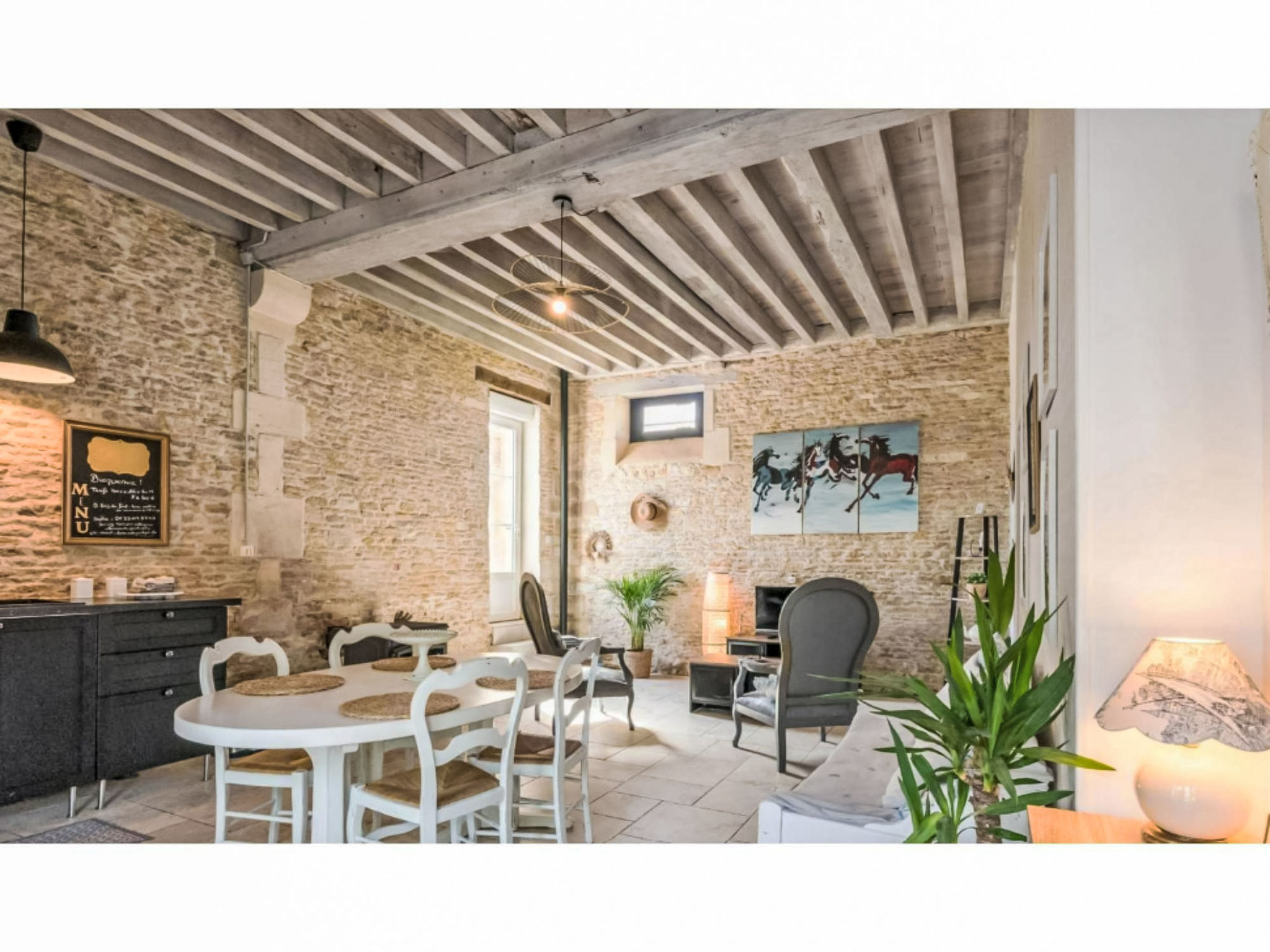 Domaine du Grand Fort - La Grange - Drinnen
