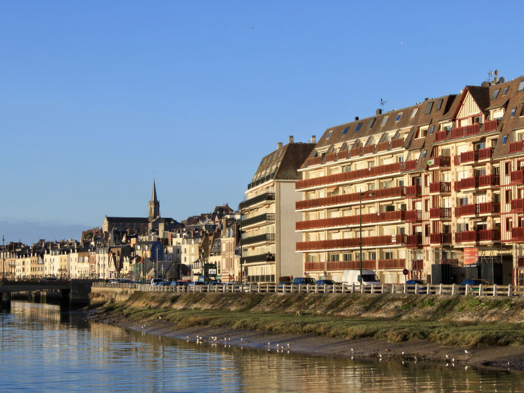 Search and Stay destination Trouville-sur-Mer, Normandie - France from AU$ 214. Laetitia