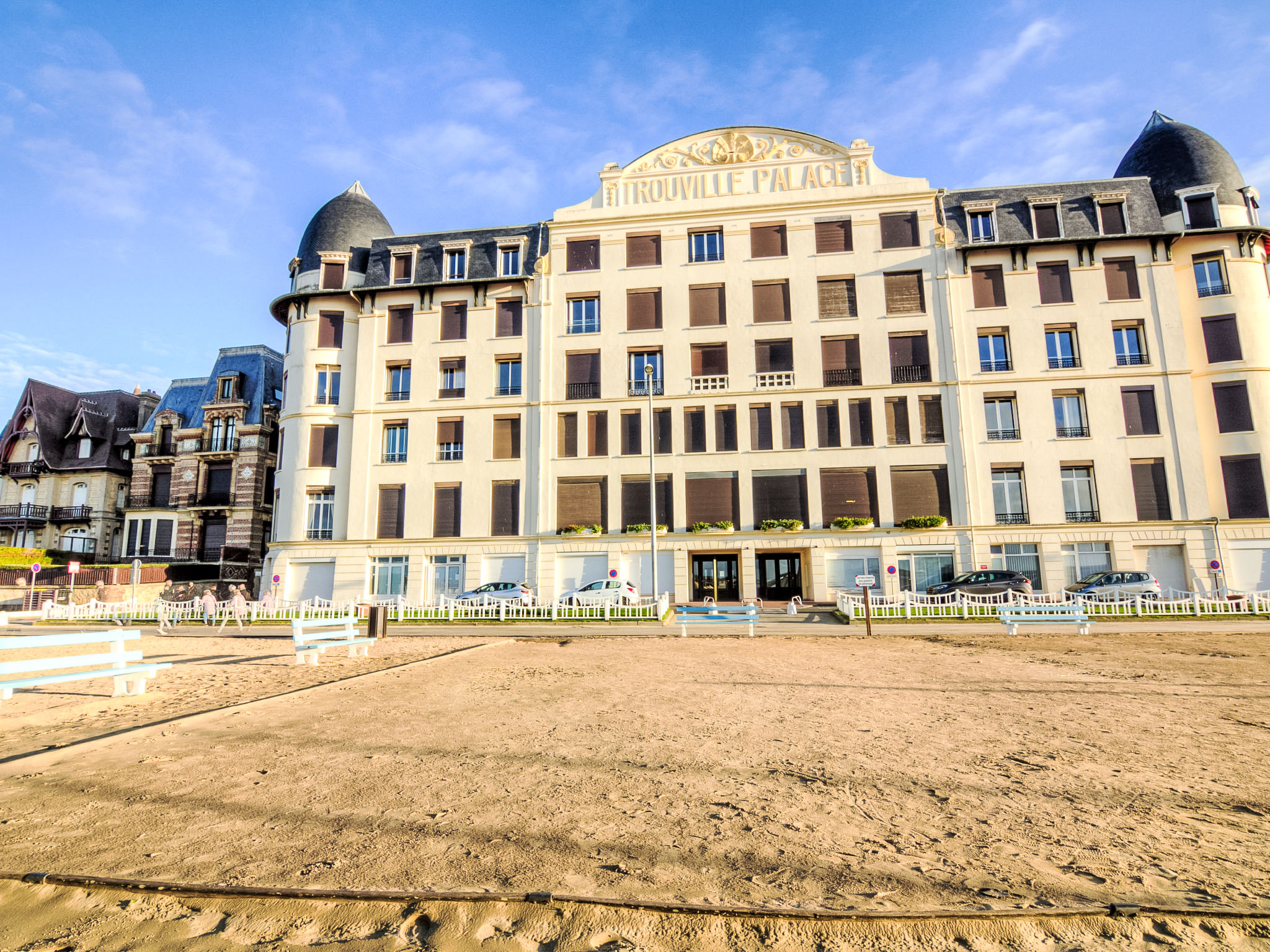 Trouville Palace-Outside