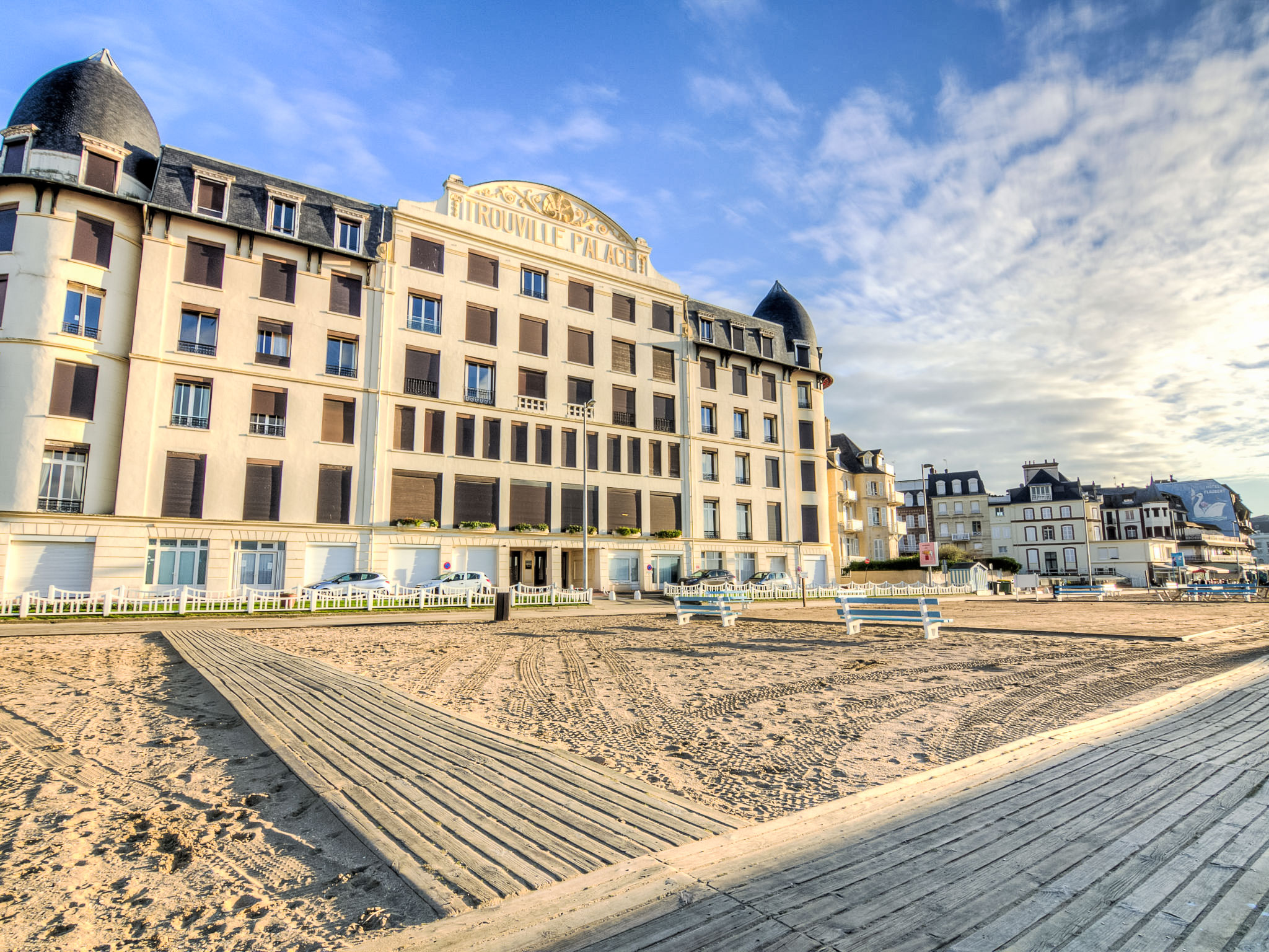 Trouville Palace-Outside