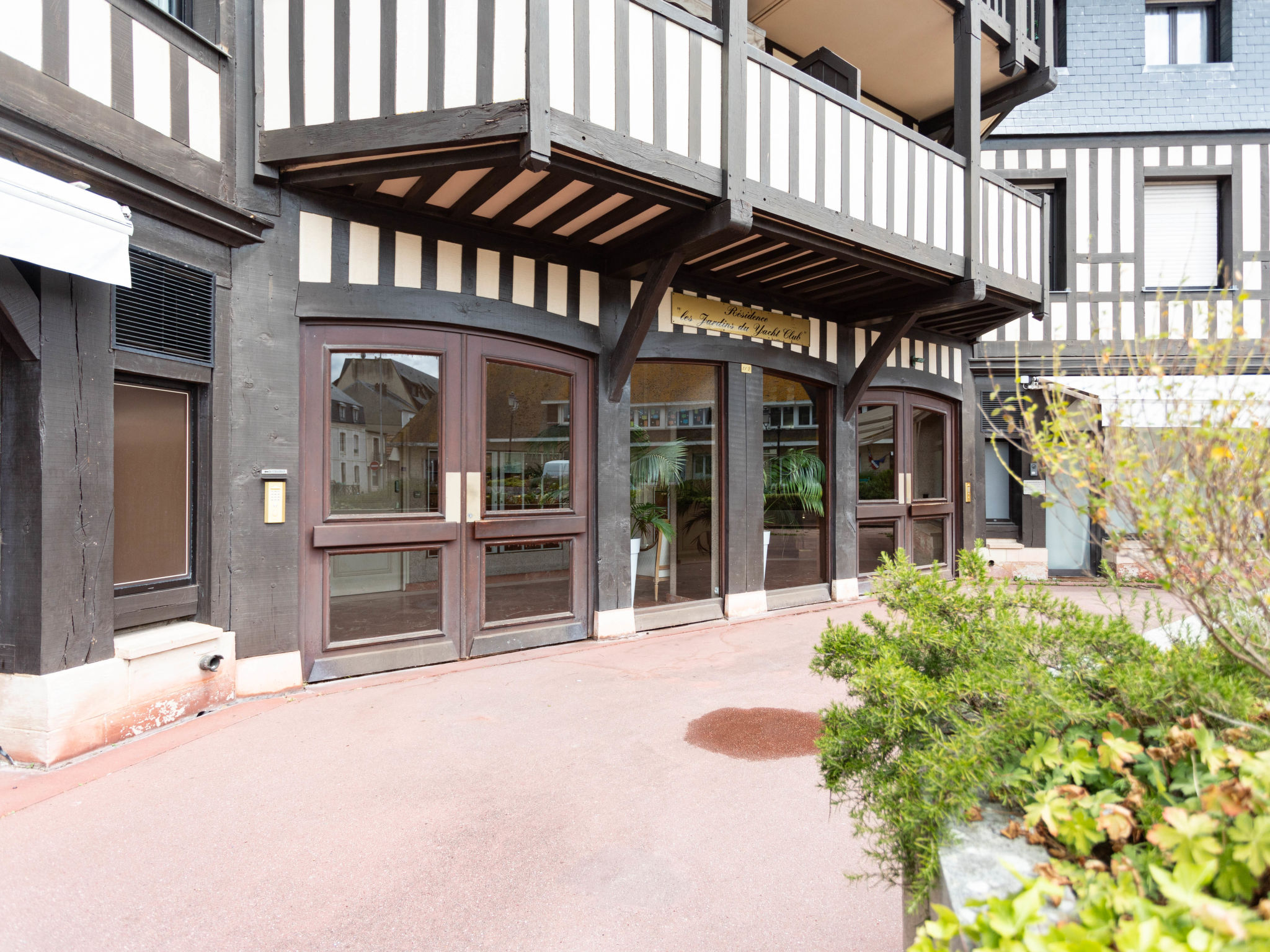 Les Jardins du Yacht Club-Buiten