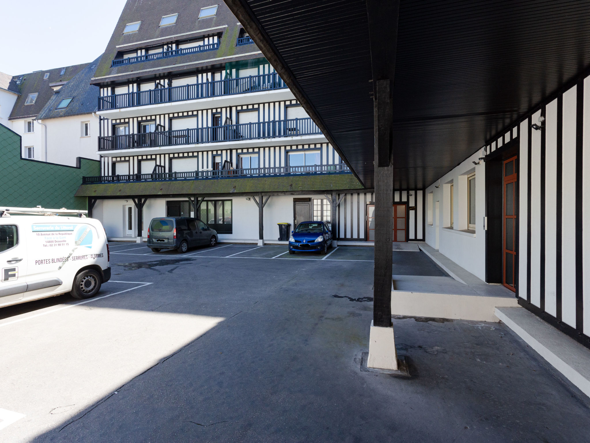 Photo of La Deauvillaise