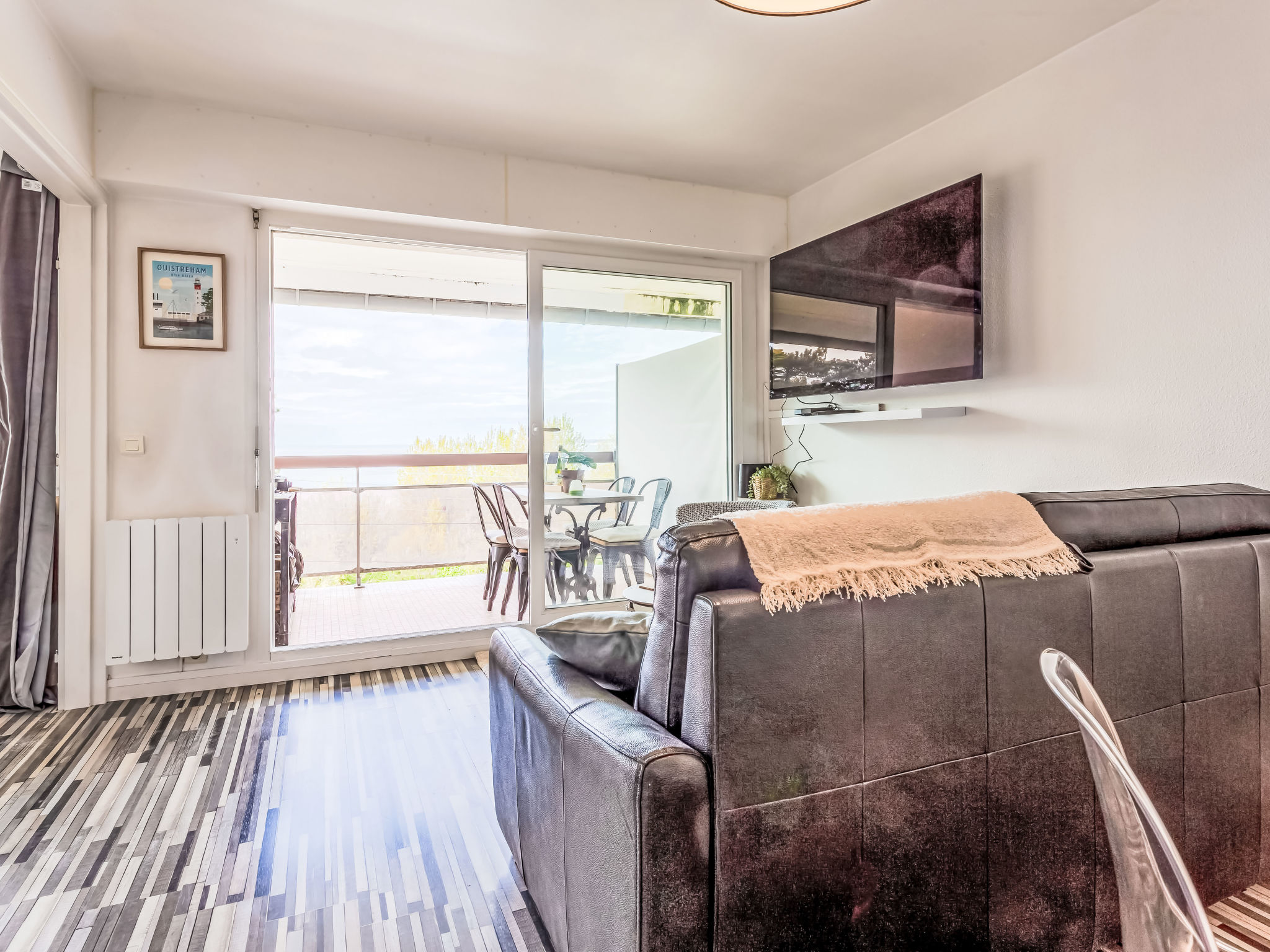 Photo of Les Flots Bleus