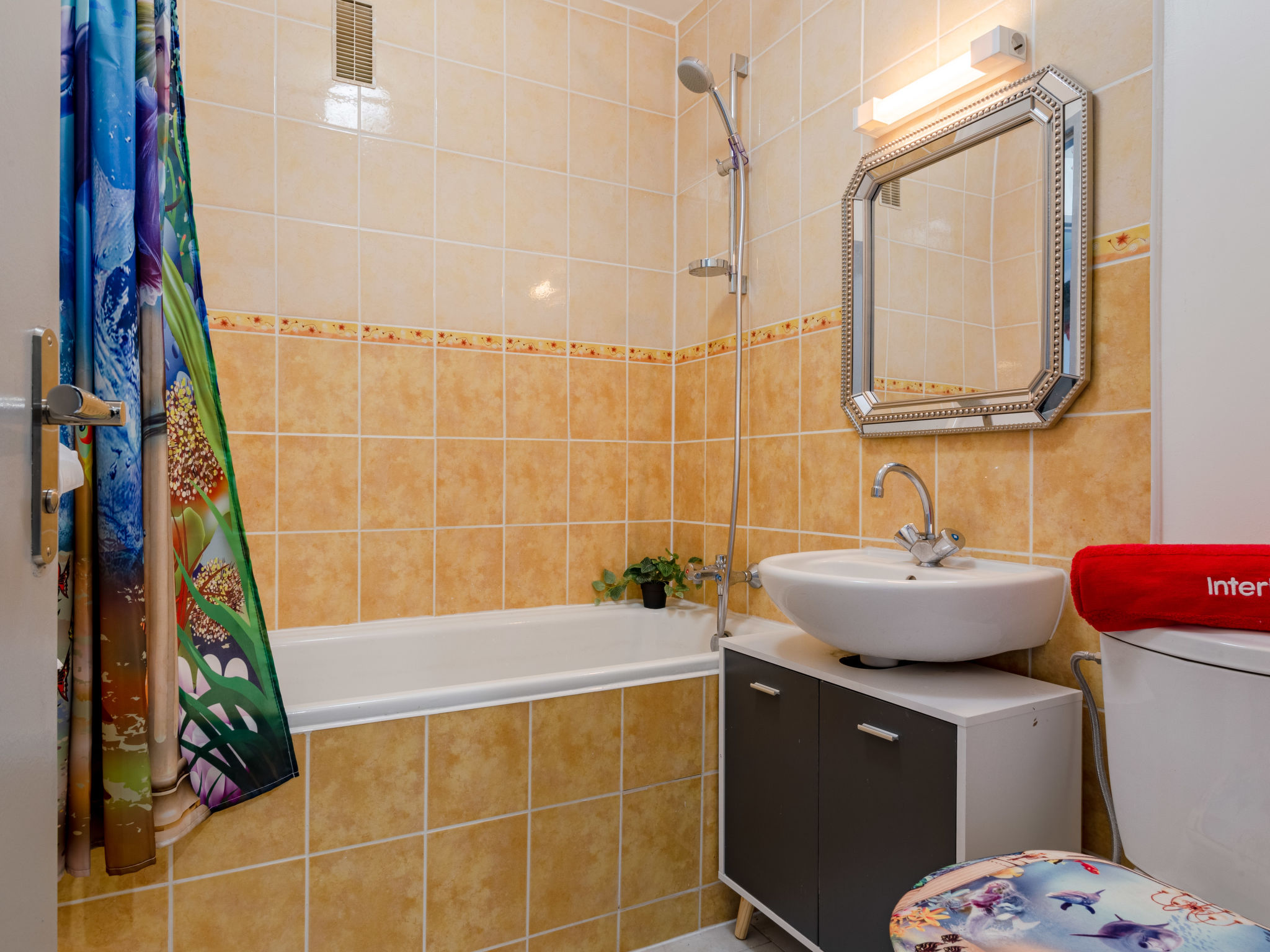 Photo of Les Flots Bleus