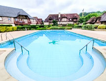 Licht appartement op 900m van strand en golfbaan in Deauville - thumbnail 1