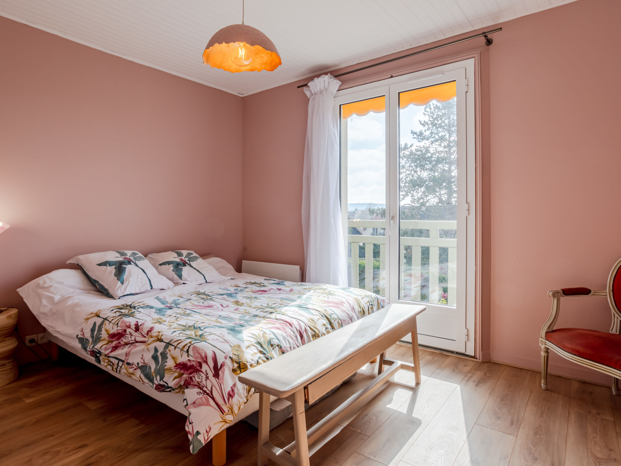 Les Jonquilles-Binnen