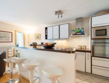 Stijlvol appartement Les Princes nabij strand & golf in Deauville - thumbnail 2