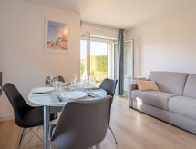 Op 450 m van zee: Sfeervol appartement in centrum Houlgate - thumbnail 2
