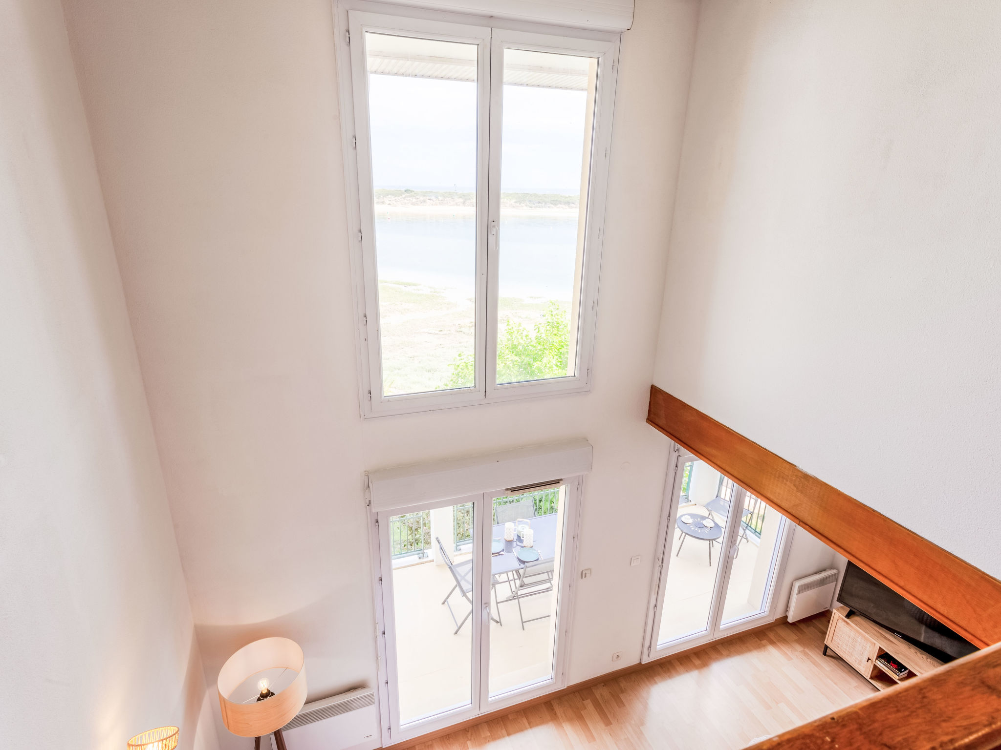 La Presqu'île - Inside
