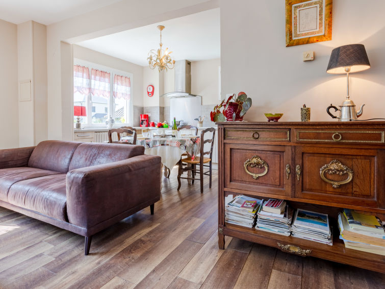 Search and Stay destination Varaville, Normandie - France from AU$ 118. Villa Ma Tente