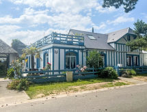 La Villa bleue: Ruim 220m² vakantiehuis voor 10 personen nabij strand Cabourg - thumbnail 1